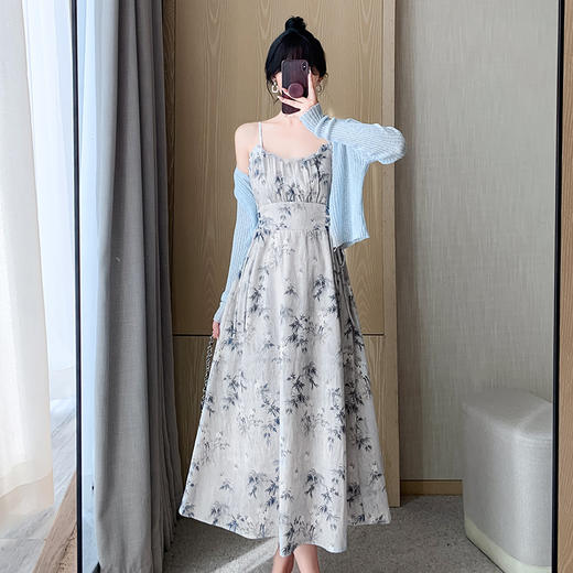 HT-9061新中式国风套装裙女夏季温柔风系带收腰碎花吊带连衣裙两件套长裙 商品图2