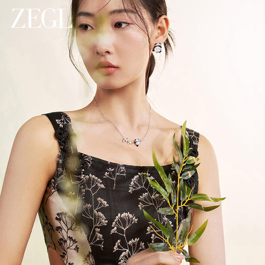 ZEGL设计师竹韵系列小熊猫耳环女2024新款爆款耳钉可爱银针耳饰品 商品图2