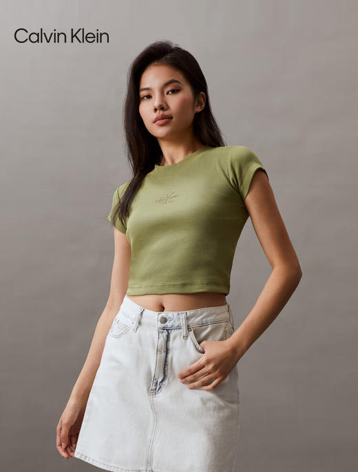 CK 短袖T恤女  J221171-L9N . 商品图0
