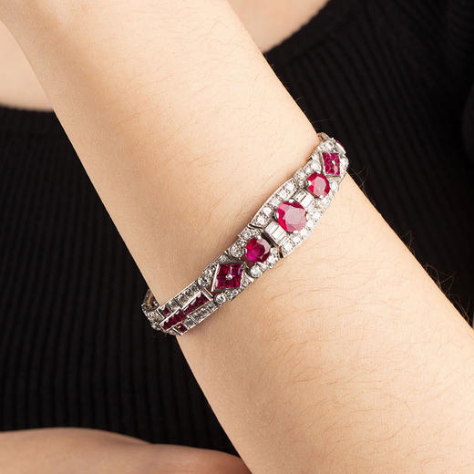 独角鹿西洋古董1930年代英国出品装饰艺术风格铂金镶嵌红宝石及钻石手链 商品图2