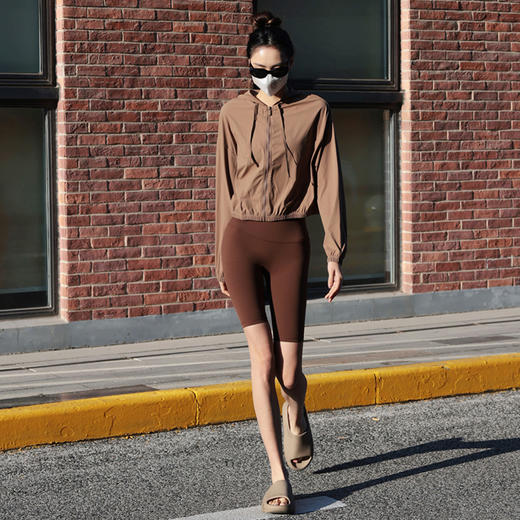 Beemen春夏防晒衣女短款运动外套连帽抽绳防紫外线户外防晒瑜伽服 商品图4