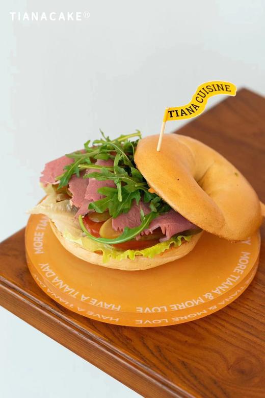 鹰嘴豆泥牛肉贝果 商品图1