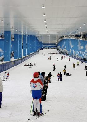 【 黑桃—端午假期咸宁际华园滑雪】6月7日-6月10日4天3晚行程（10人成团），全天滑个够！