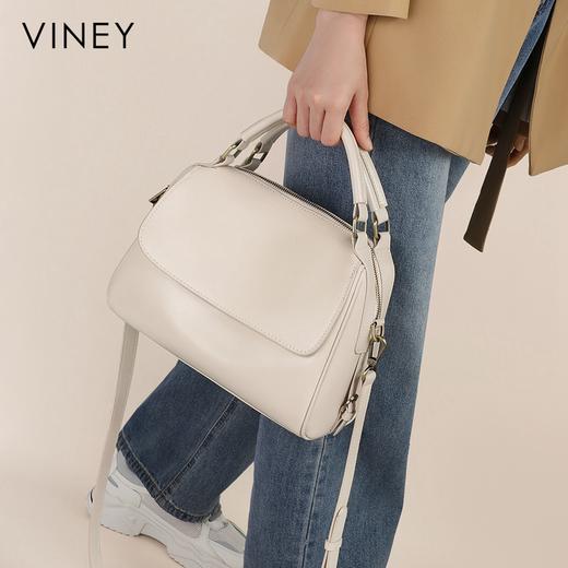 大容量邮差包 | VINEY含牛皮2024新款春夏复古斜挎单肩包包V90774 商品图3