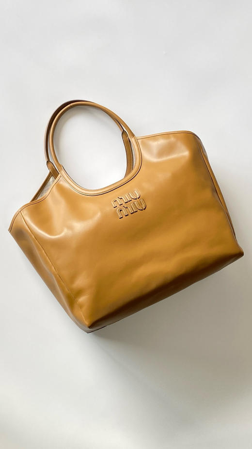 43-7 原版皮 miu大号tote 商品图3