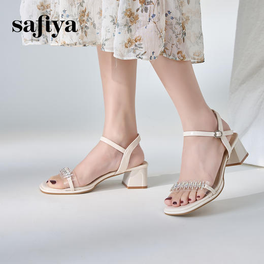 Safiya/索菲娅2024夏仙女风水钻粗跟一字带凉鞋 SF42115402 商品图0