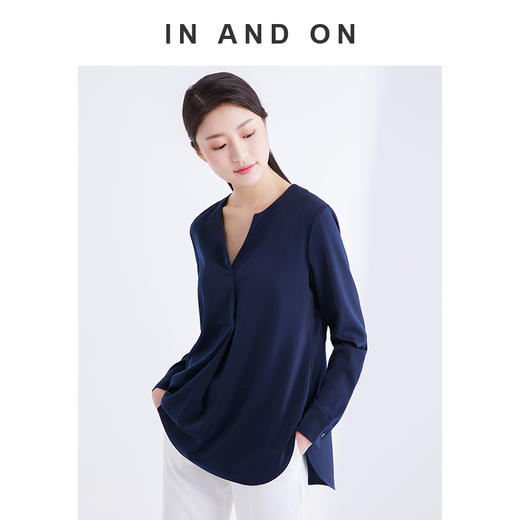 IN AND ON V领宽松丝质衬衫 19-7832 商品图1