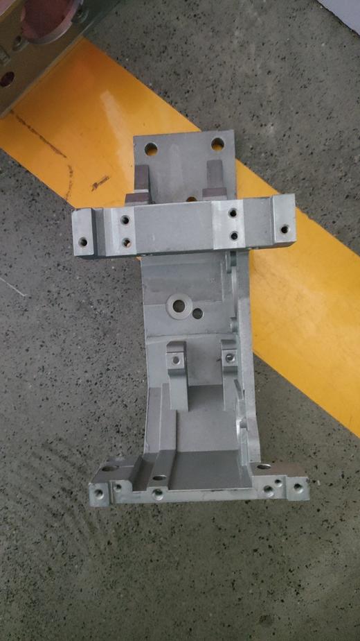 40DE03000009机壳(2寸55换色)97.3元 商品图0