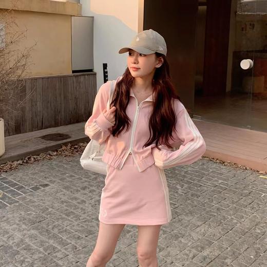 金蘑菇菇 美式甜心/字母三条杠 100.%客供棉超柔时尚运动套装睡衣 商品图3