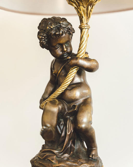 独角鹿西洋古董19世纪法国出品上色青铜铜鎏金大理石底座小天使托举台灯一对 商品图2