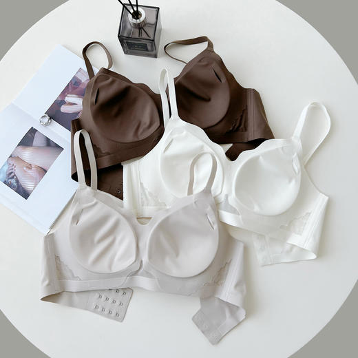 老米优品👙提托力nice!!塑造好胸型！《波浪小花边 无痕无钢圈裸感半固定透气杯文胸  》有胸下垂困扰的菇凉，宝藏款安利哟！NY240402D 商品图5