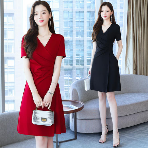 NYL-8683春新款韩版时尚修身气质V领小个子赫本风中长款裙子 商品图0