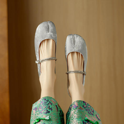 【预售5天】小众低跟分趾，羊皮粗跟玛丽珍单鞋NJMK&K926 商品图4