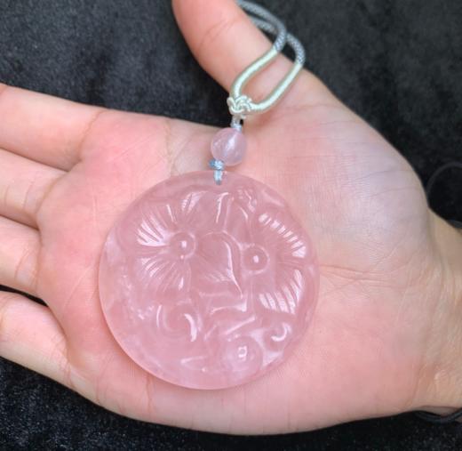 D水晶吊坠-粉晶花朵圆牌 商品图0