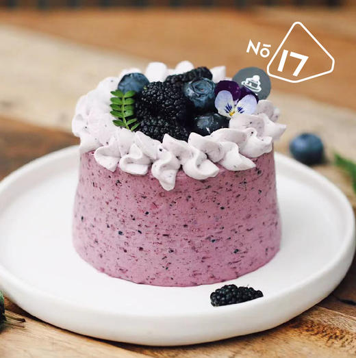 桑葚莓梅戚风蛋糕 商品图0