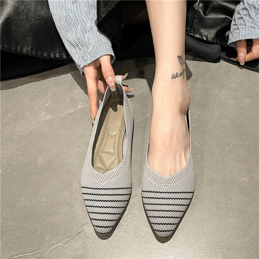 【优雅舒适】法式飞织王妃鞋 时尚个性 潮流百搭单鞋 鞋底防滑不磨脚 柔软轻盈舒适 修饰腿型 显腿长~可甜可酷、日常通勤都能轻松驾驭！ 商品图7