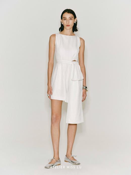 【摇曳百合】造型飘片设计收腰无袖醋酸连衣裙 商品图0