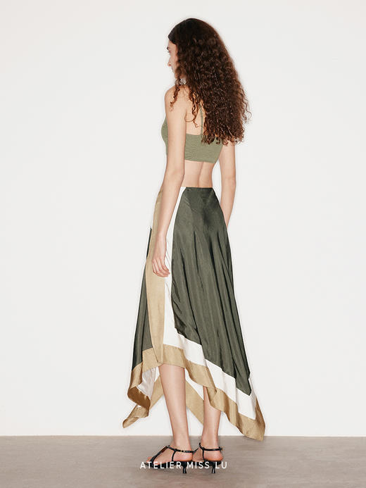 【青松周末】无压感弹力针织吊带短款背心 商品图3