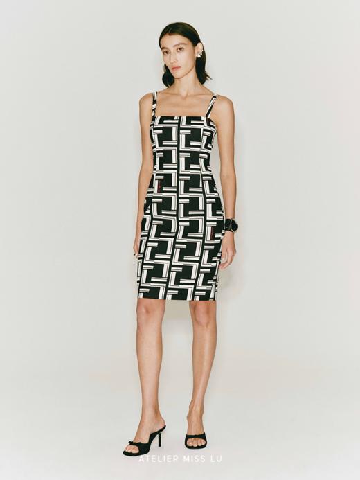 【玛拉】品牌定制字母印花方领修身连衣裙 商品图3