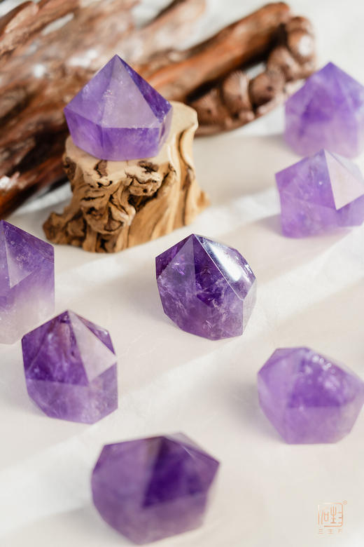 “寻光”系列---天然紫水晶根雕能量摆件 商品图5