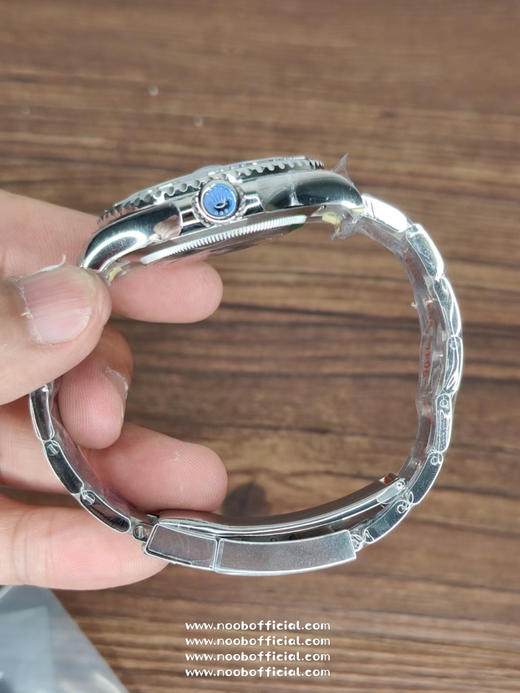 CLEAN/c厂推出游艇40mm系列 126622.  ps/126655玫瑰金版本近期推出
1.左侧/右侧 GEN=真品   clean=clean厂产品➕搭配正品一致的定制版3235一体机芯❕❕❕ 商品图4