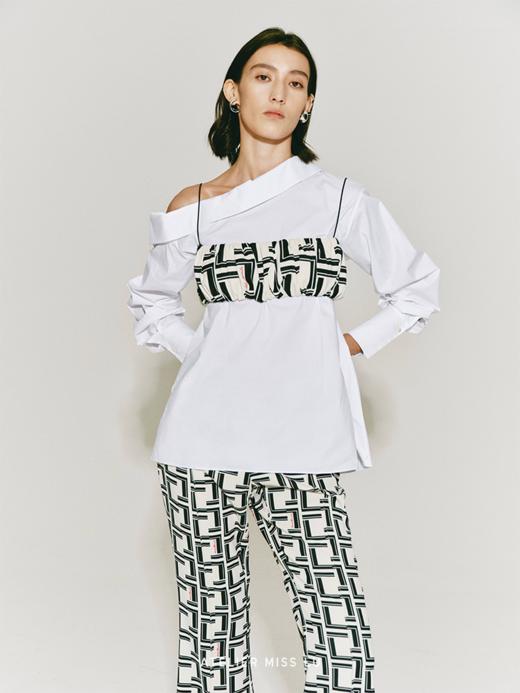 【白巧泡芙】品牌定制字母印花抽褶吊带 商品图1