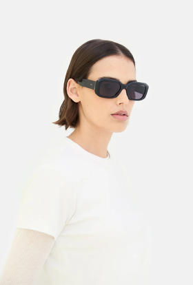 RETROSUPERFUTURE SAGRADO-black
