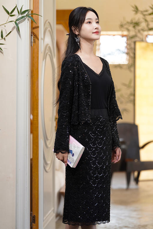 逸红颜明月优选#『美人鱼』重磅高定系列 非遗钉珠工艺 小香风优雅套装 端庄华丽#新增长款杏色半裙 商品图9