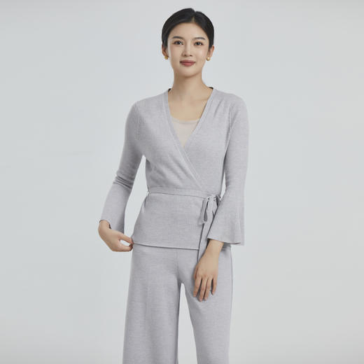 东黎 • 山羊绒女士春夏季精纺V领喇叭袖系带开衫 4218 商品图0