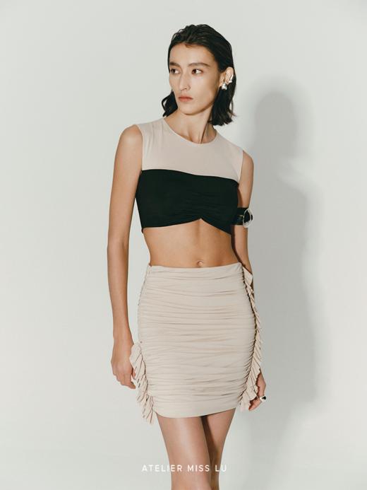 【燕麦可可】褶皱设计不规则拼接弹力修身半裙 商品图2
