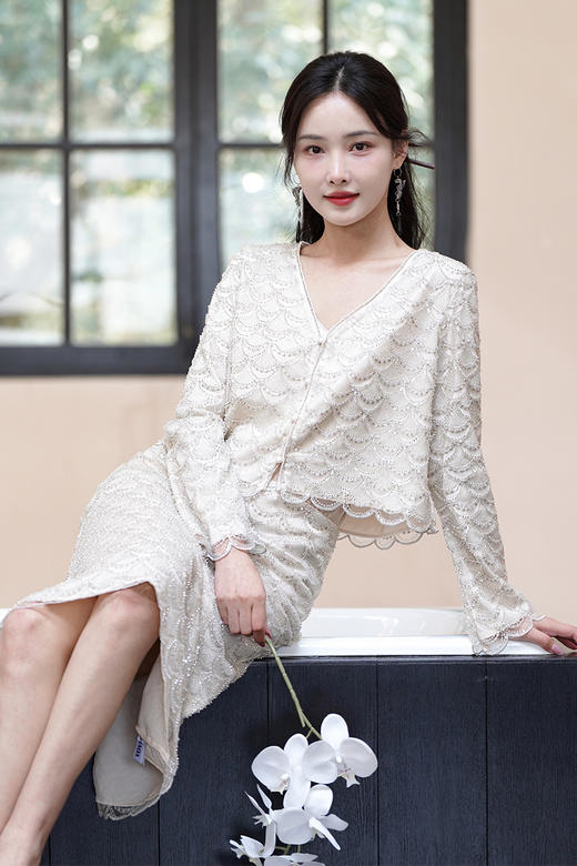 逸红颜明月优选#『美人鱼』重磅高定系列 非遗钉珠工艺 小香风优雅套装 端庄华丽#新增长款杏色半裙 商品图8