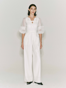 【琴键】细条纹缠绕线条收腰纱袖醋酸连体裤