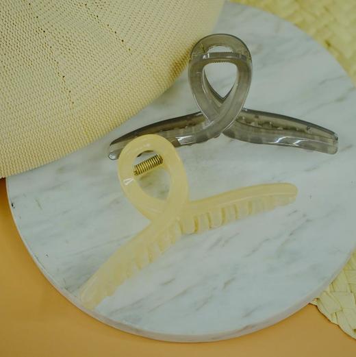 【YJ商品推广】简约鲨鱼夹 商品图3