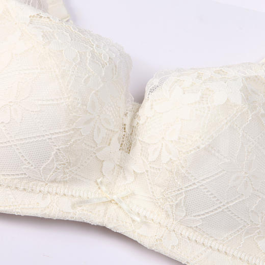 都市丽人自然舒适内衣女蕾丝文胸B杯适穿3/4杯薄款无钢圈三排扣LB42D2 商品图4