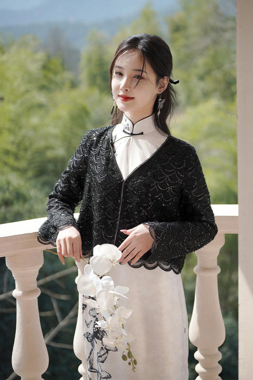 逸红颜明月优选#『美人鱼』重磅高定系列 非遗钉珠工艺 小香风优雅套装 端庄华丽#新增长款杏色半裙 商品图2