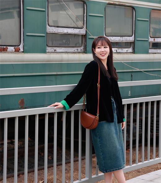 马鞍包 | VINEY含牛皮2024新款高级感小众轻奢通勤百搭斜挎包可单肩5839 商品图1