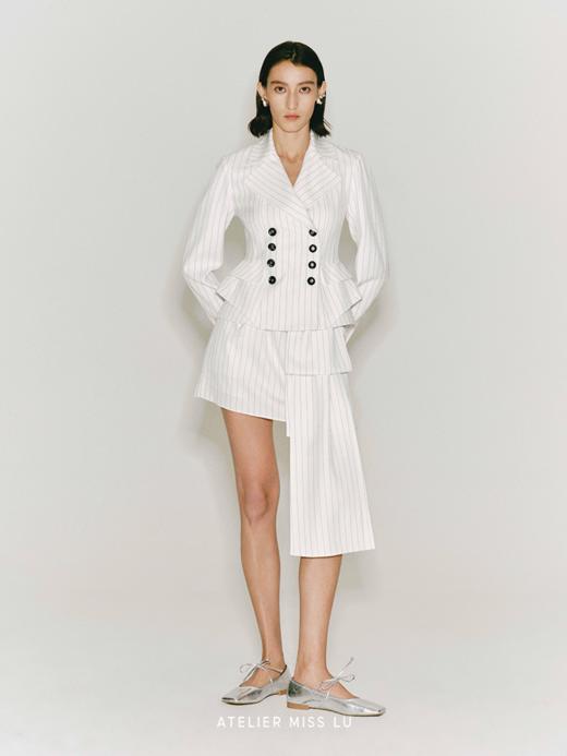 【春日协奏】建筑感立裁多层次收腰设计醋酸外套 商品图0