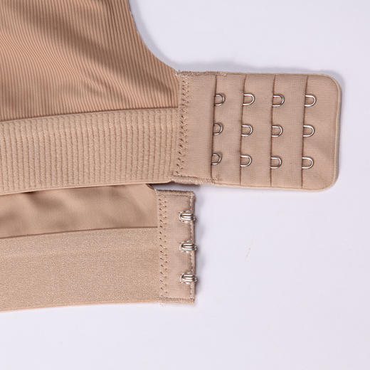 都市丽人Vbra内衣深V领口内衣女罗纹锦泳文胸无尺码3/4杯中厚无钢圈三排扣LB462K 商品图7