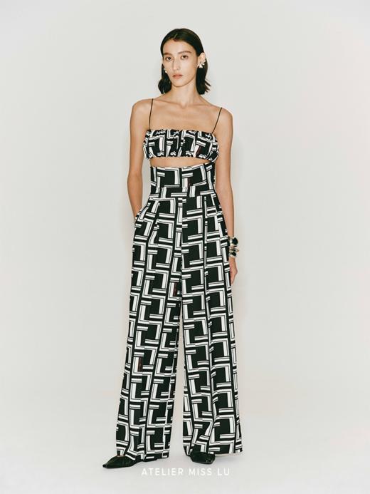 【黑巧泡芙】品牌定制字母印花抽褶吊带 商品图0