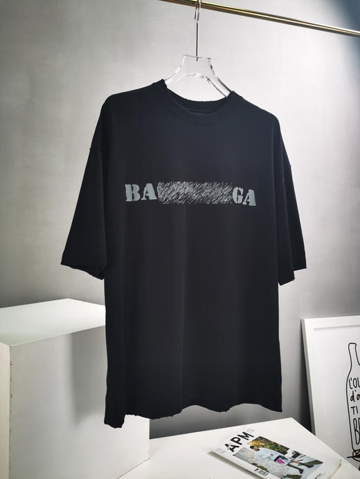 BL世家 2024春夏新款 洗水磨破印花字母 圆领短袖T恤 Z-11567 商品图5