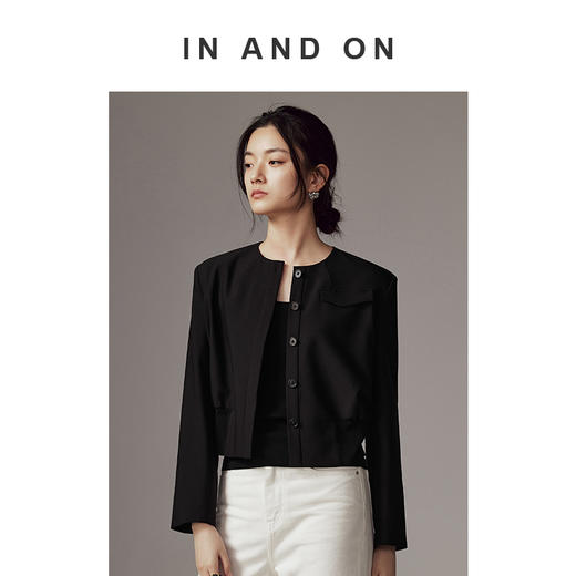 IN AND ON 新款 优雅 悦己  罗纹收腰短款外套 54146 商品图3