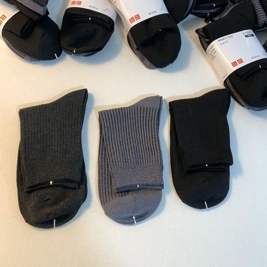 特价出~ U家男款竖纹理中通袜（一卡3双 ） 商品图7