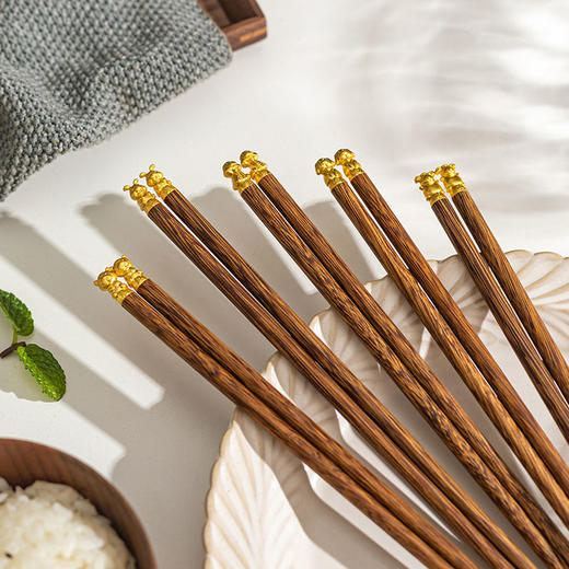 摩登主妇鸡翅木筷子家用高档2024新款防霉实木筷个人专用一人一筷 商品图0