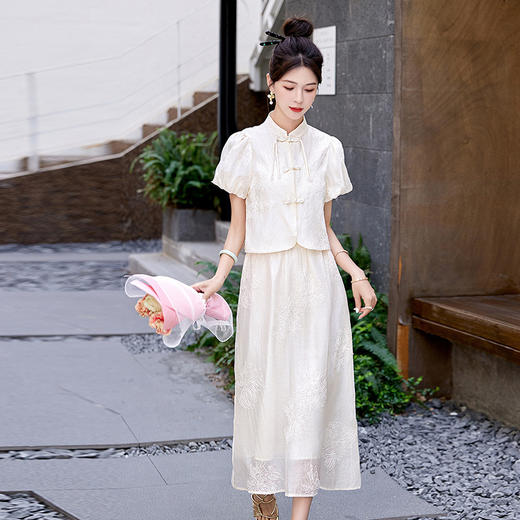 HRFS-66109新中式风刺绣纯色套装夏季上新气质时尚洋气减龄两件套裙 商品图3