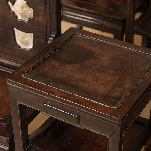 清 红木镶云石博古图开窗背屏椅成堂（八椅四几） 商品图3