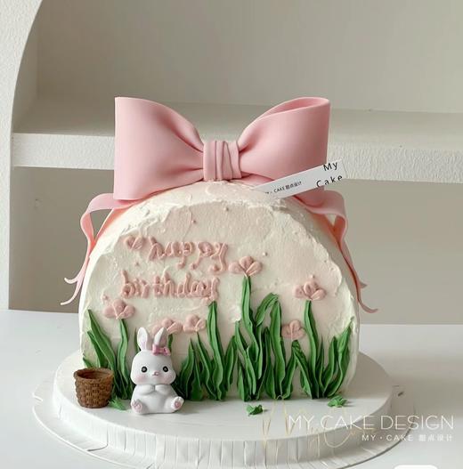 【臻品系列】---半翻糖拱形蛋糕【蝴蝶结可爱小兔子】 商品图0