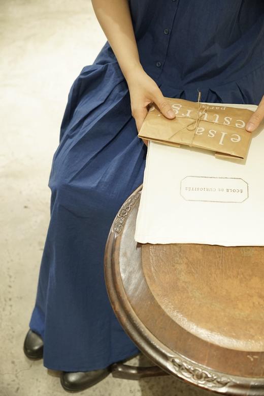 apuntob 小尖领落肩袖蓝色连衣裙(附腰带) 商品图11