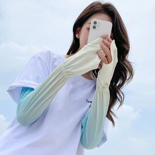 渐变冰袖防晒女夏季薄款防紫外线袖套宽松长冰丝手袖护臂开车手套 商品图0