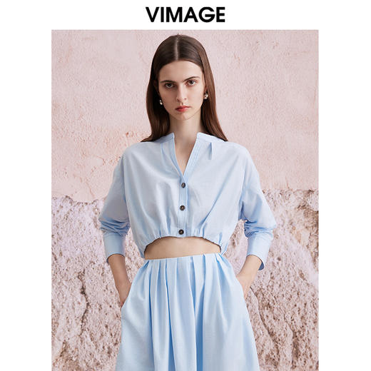 VIMAGE纬漫纪夏季新款时尚短款露脐蓝色衬衫V2109714 商品图0