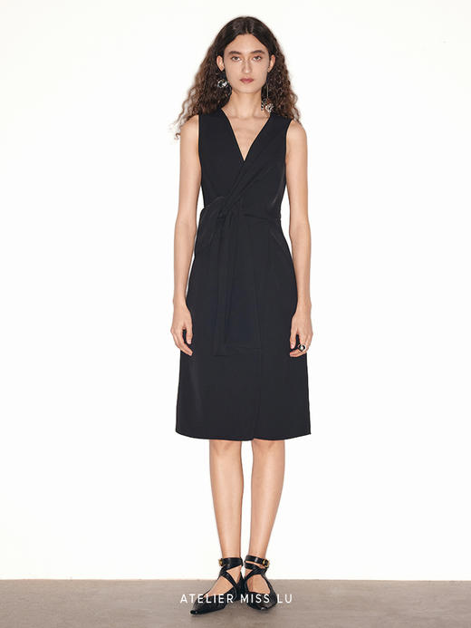 【旋转楼梯】立体纽结设计侧开叉连衣裙 商品图0